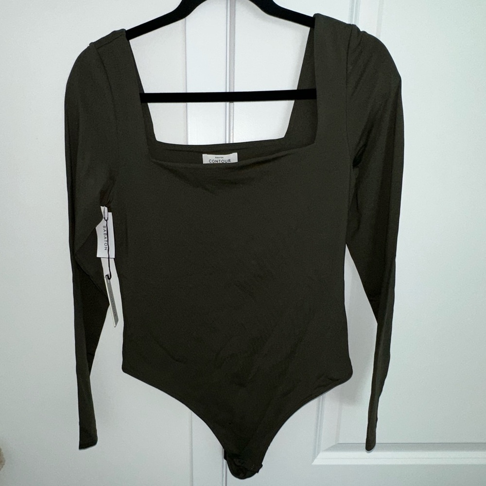 💚 Aritzia Babaton Olive Square-Neck Bodysuit | Size L | NWT - Picture 7 of 8